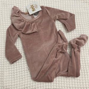 NWT Maniere Girls Velour Footie 18m(12m)